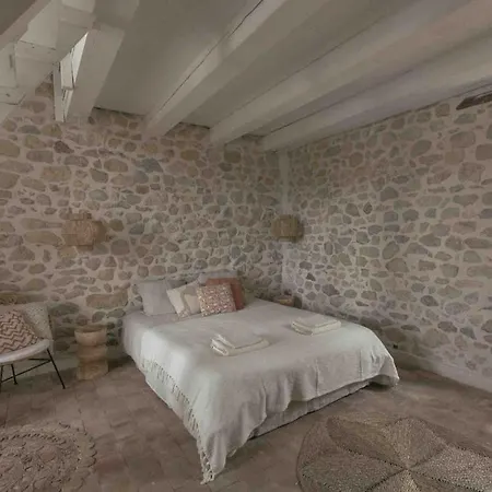 Mas Cévenol Rénové Avec Goût * Les Fumades-Les Bains